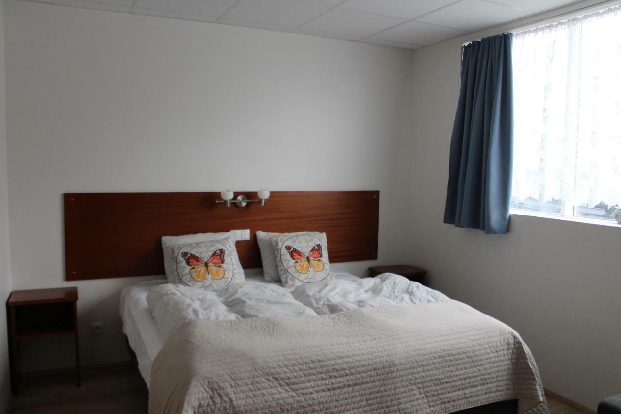 Hotel Grásteinn - Airport Hotel Keflavík Esterno foto